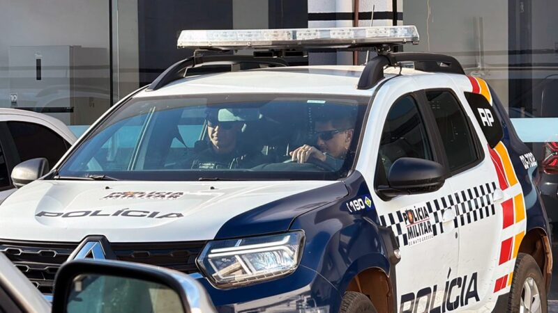 Motorista bate em picape estacionada em Sorriso e acaba preso com revólver e cocaína