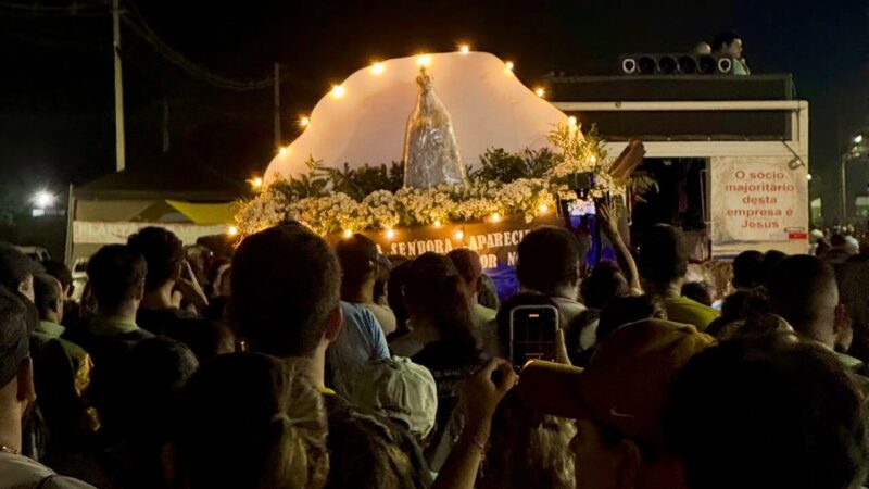 Cerca de 5 mil fiéis fazem peregrinação de 33 km entre Sinop e Santa Carmem em homenagem a Nossa Senhora Aparecida