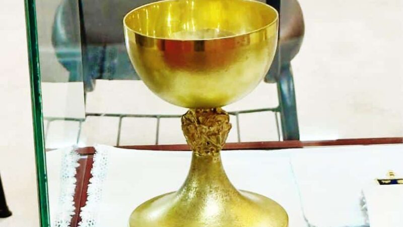 Santuário São João Paulo 2º, em Cuiabá, expõe peças usadas pelo papa na visita a Mato Grosso em 1991